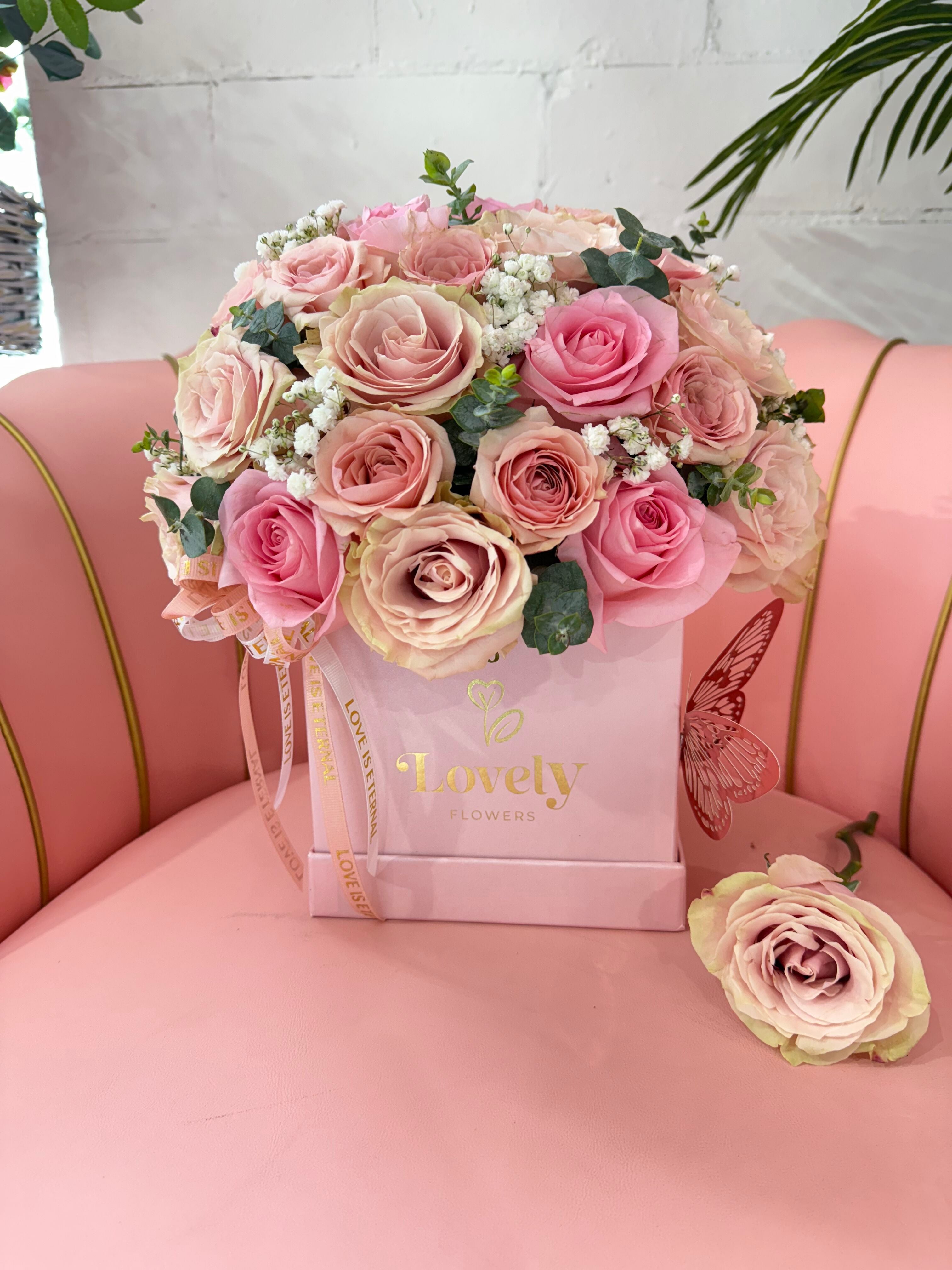 LOVELY BOX❤︎ Square Pink Lovely Box – Lovely Flowers