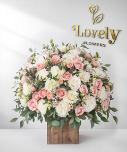 Elegant Pink Rose and White Dahlia Luxury Bouquet