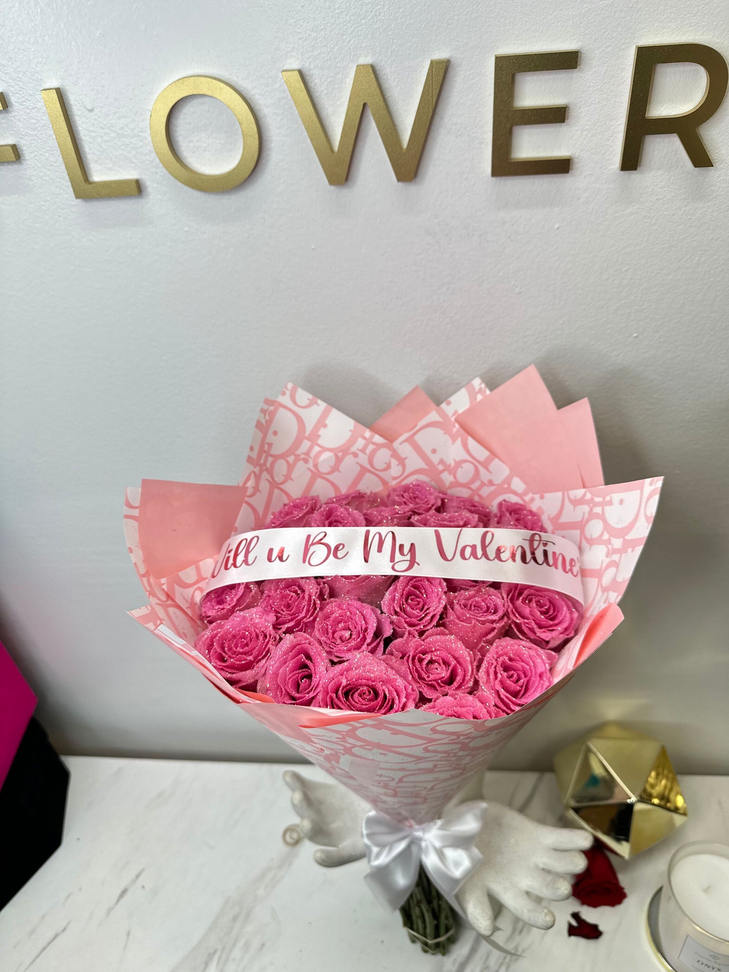 25 Pink Glitter Roses