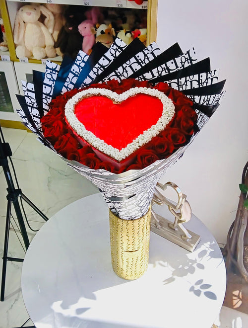 25 Burning Bouquet Red Roses