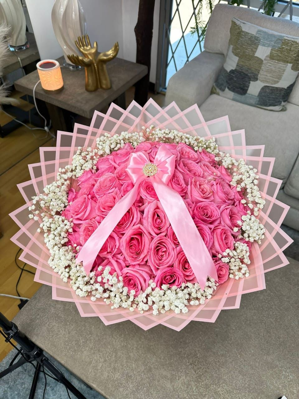 50 Opala Pink Roses + Baby Breath Rim