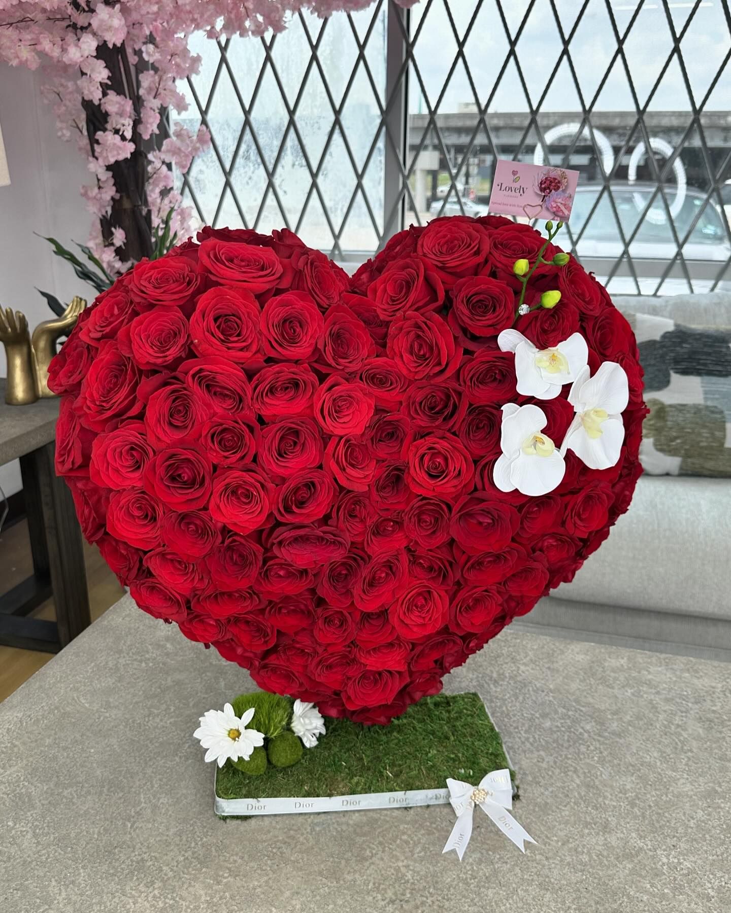 Standing Heart Roses Standing Heart Structure – Lovely Flowers