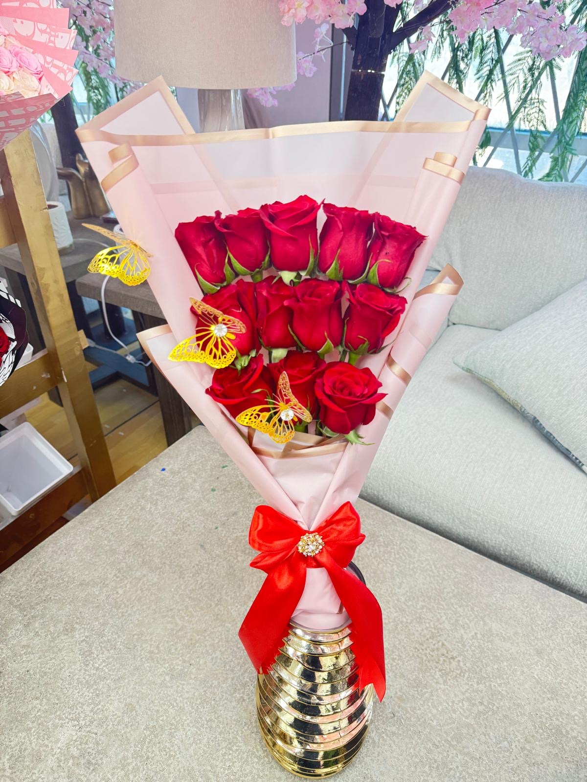 12 Flat Roses &  butterflies