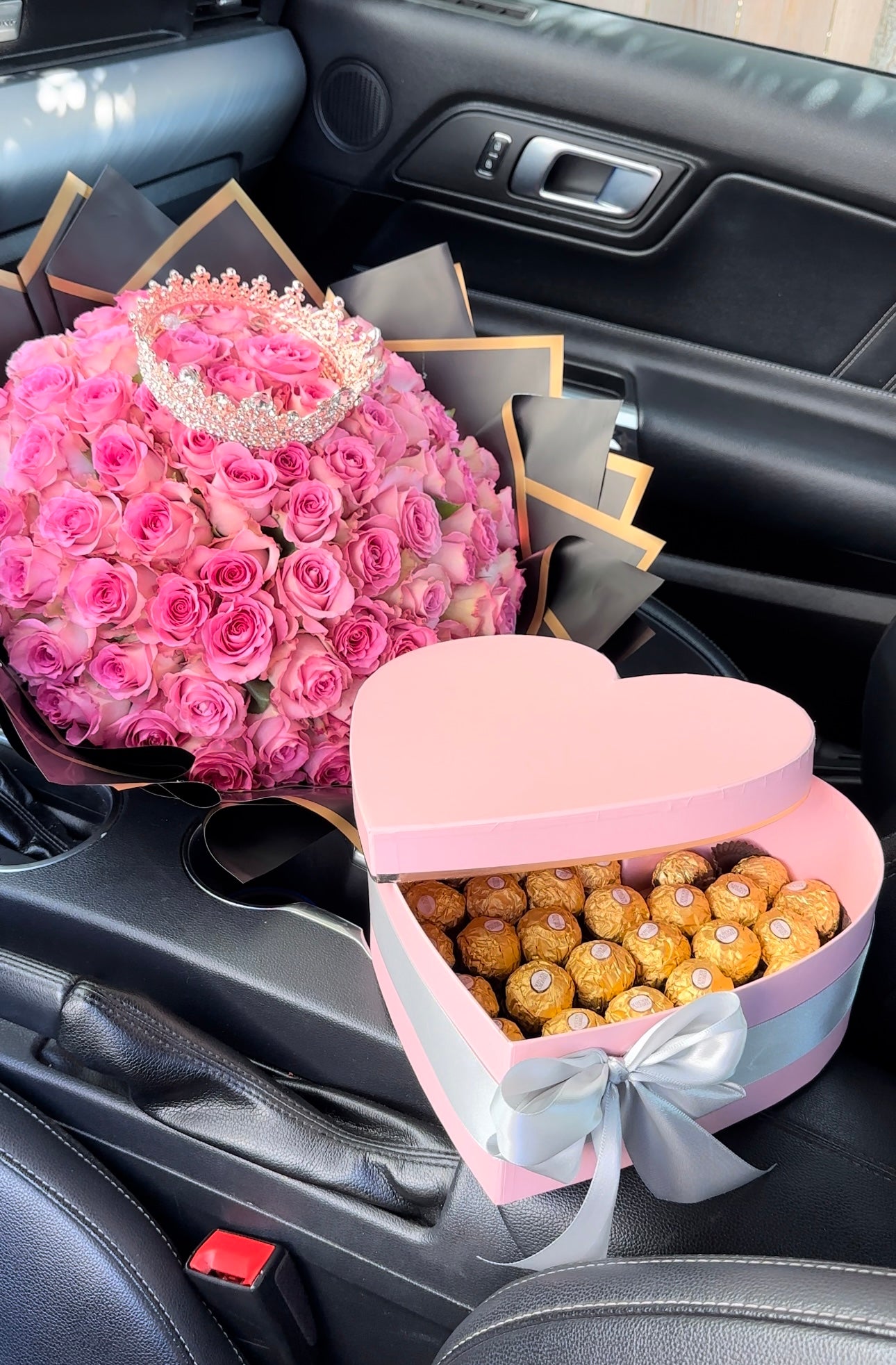 50 Pink Roses & Crown & Chocolate Box