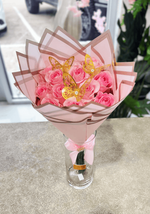 12 Pink Luciano Roses ~ 12 Rosas Luciano