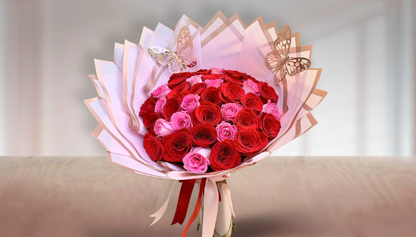 25 Red&Pink Roses Pink Paper