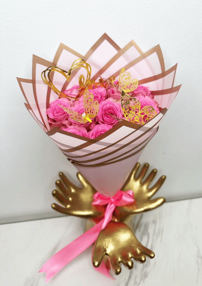 12 Pink Roses Model #2