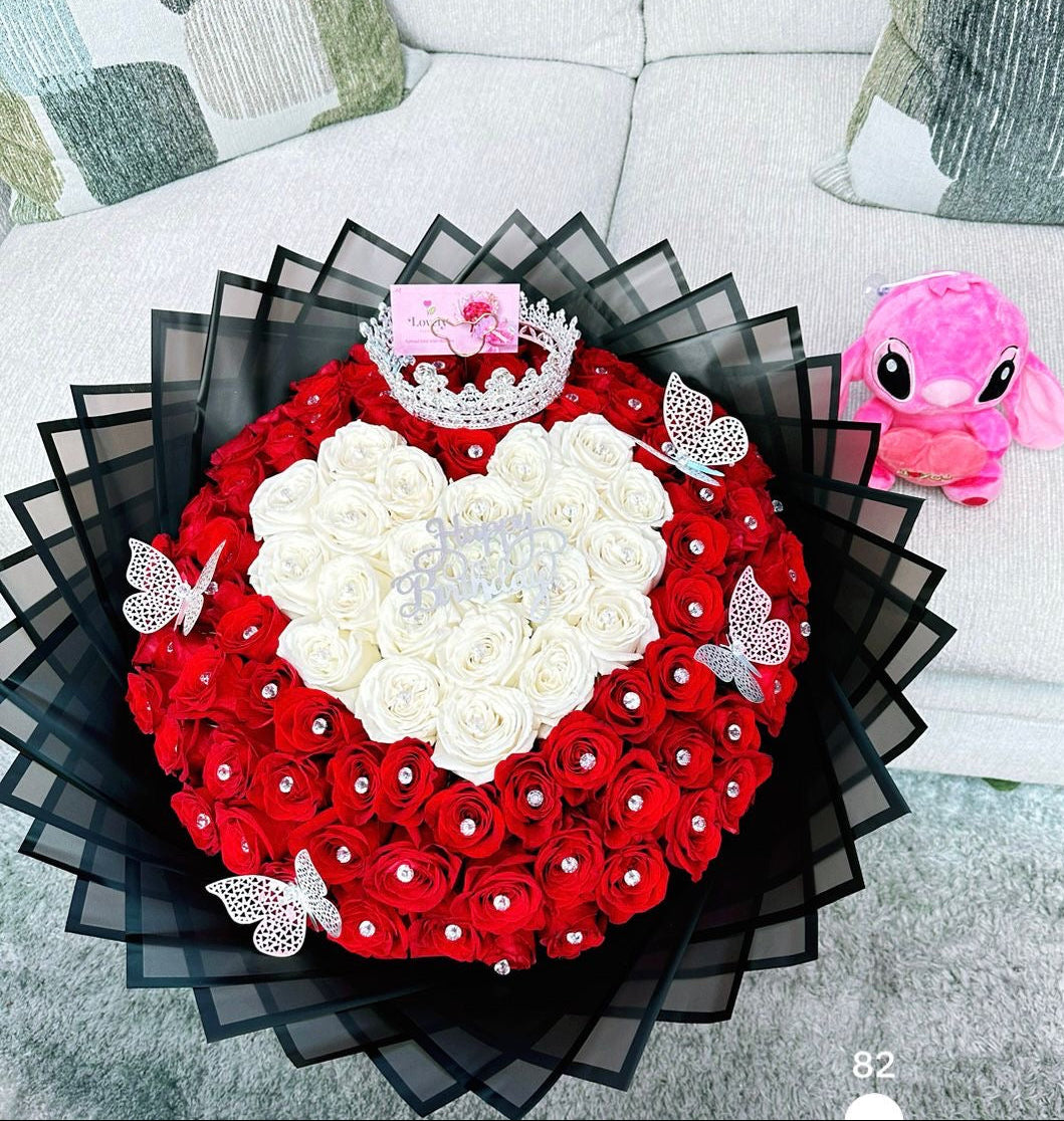Heart Center Roses 100 Roses With White Heart Shape Center – Lovely Flowers