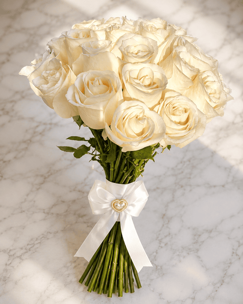 Prom MODEL 07 Elegant White Bouquet
