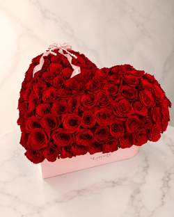 Grand Amour Red Rose Heart Box