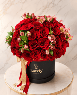 Midnight Crimson – 50 Red Roses