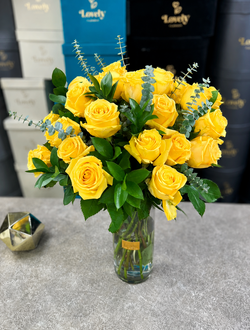 Yellow Roses Glass Vase