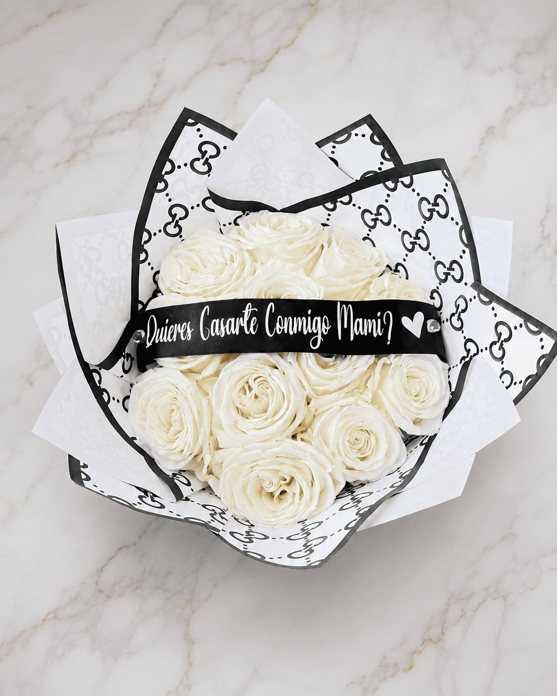 12 White Roses