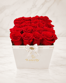 Classic Scarlet Rose Flat Square Box