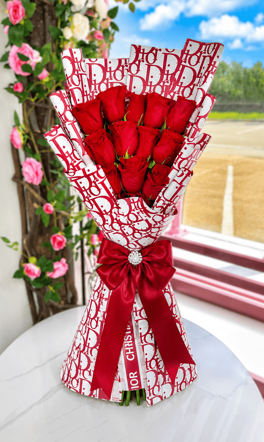 12 Flat Dior Roses