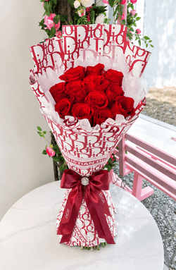 12 Dior Red Roses & Red Wrap