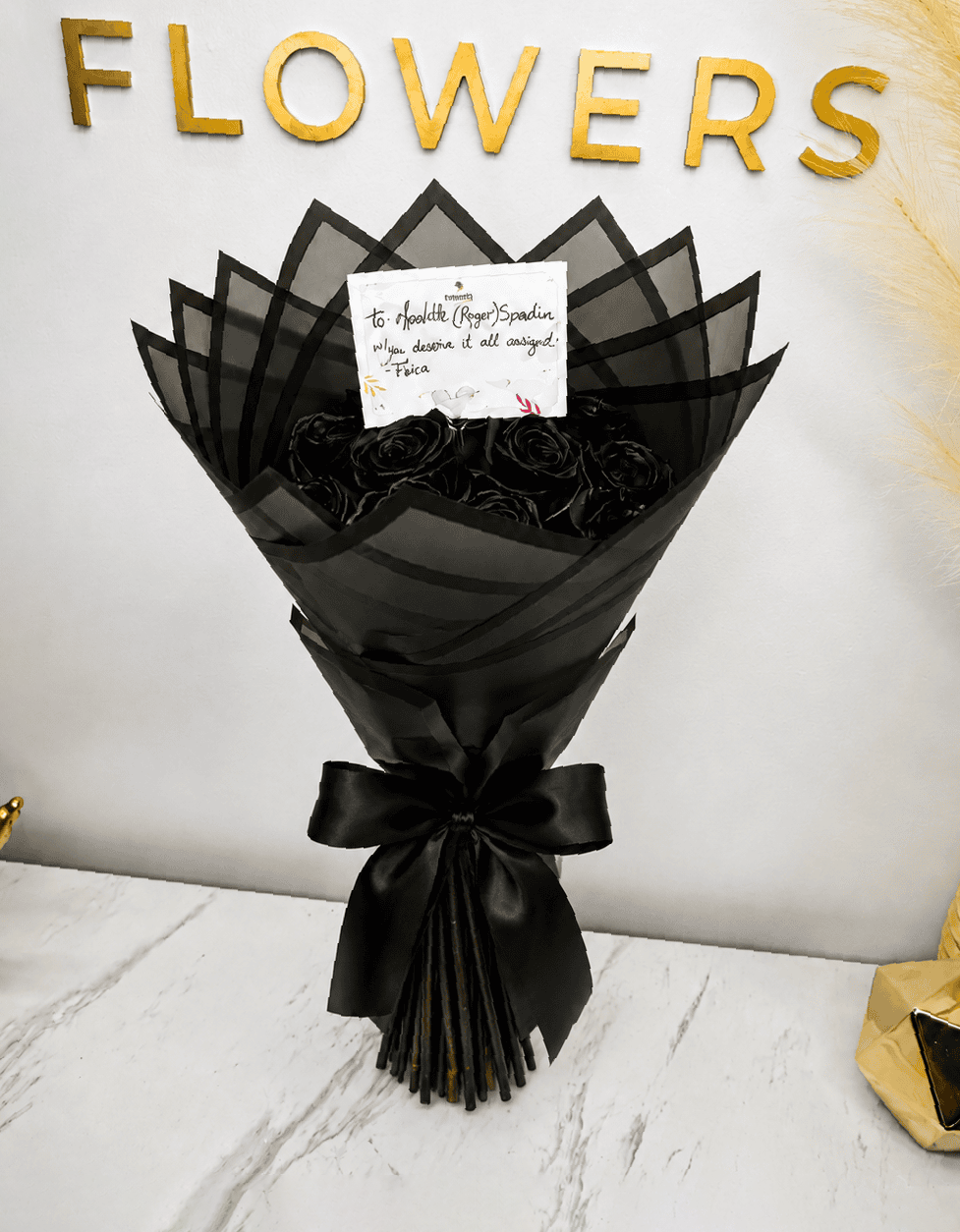 12 Black Roses