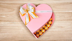 Caja de chocolate rosa
