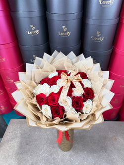 25 White and Red Roses