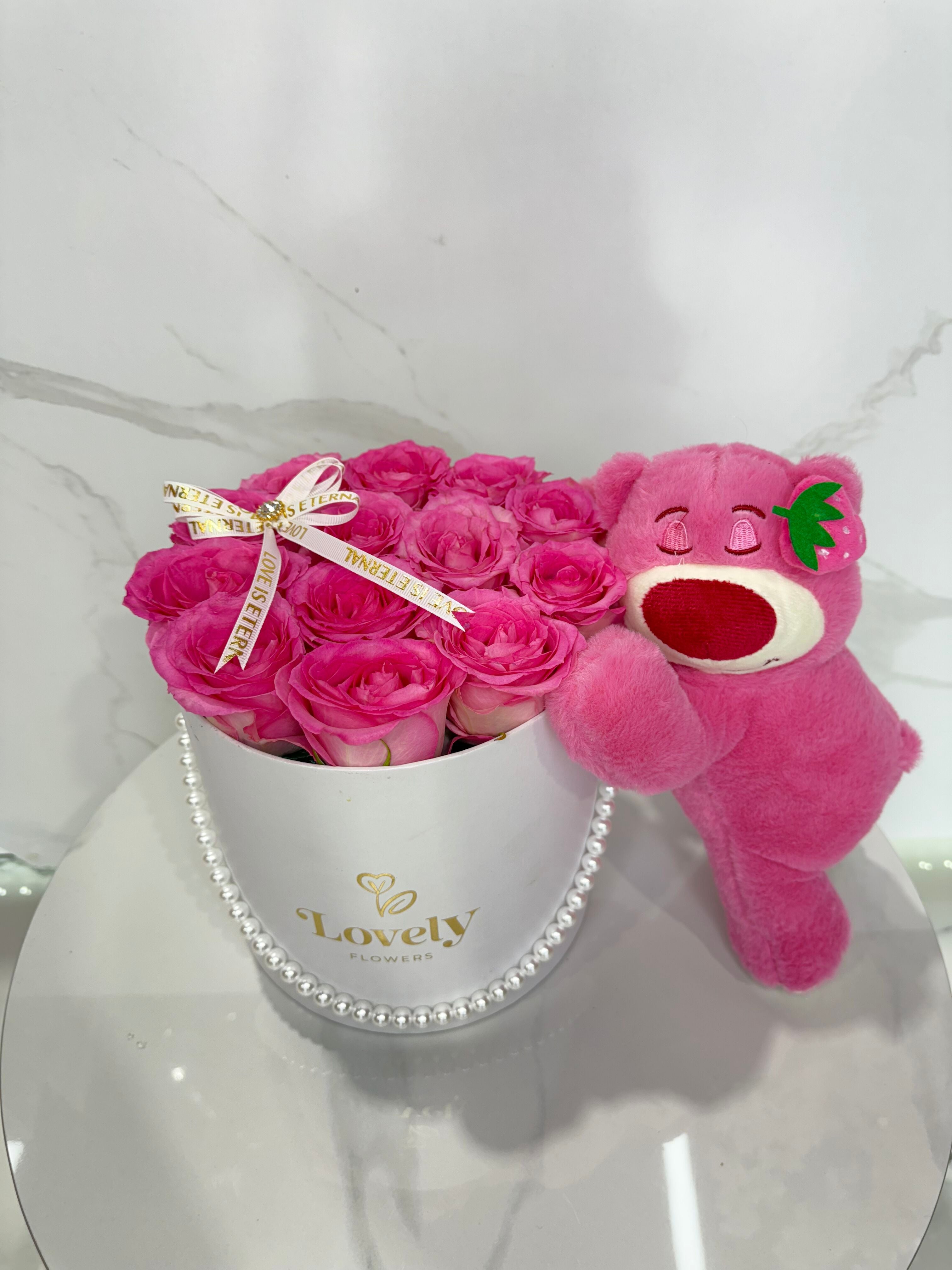 Lovely White Pearl Box