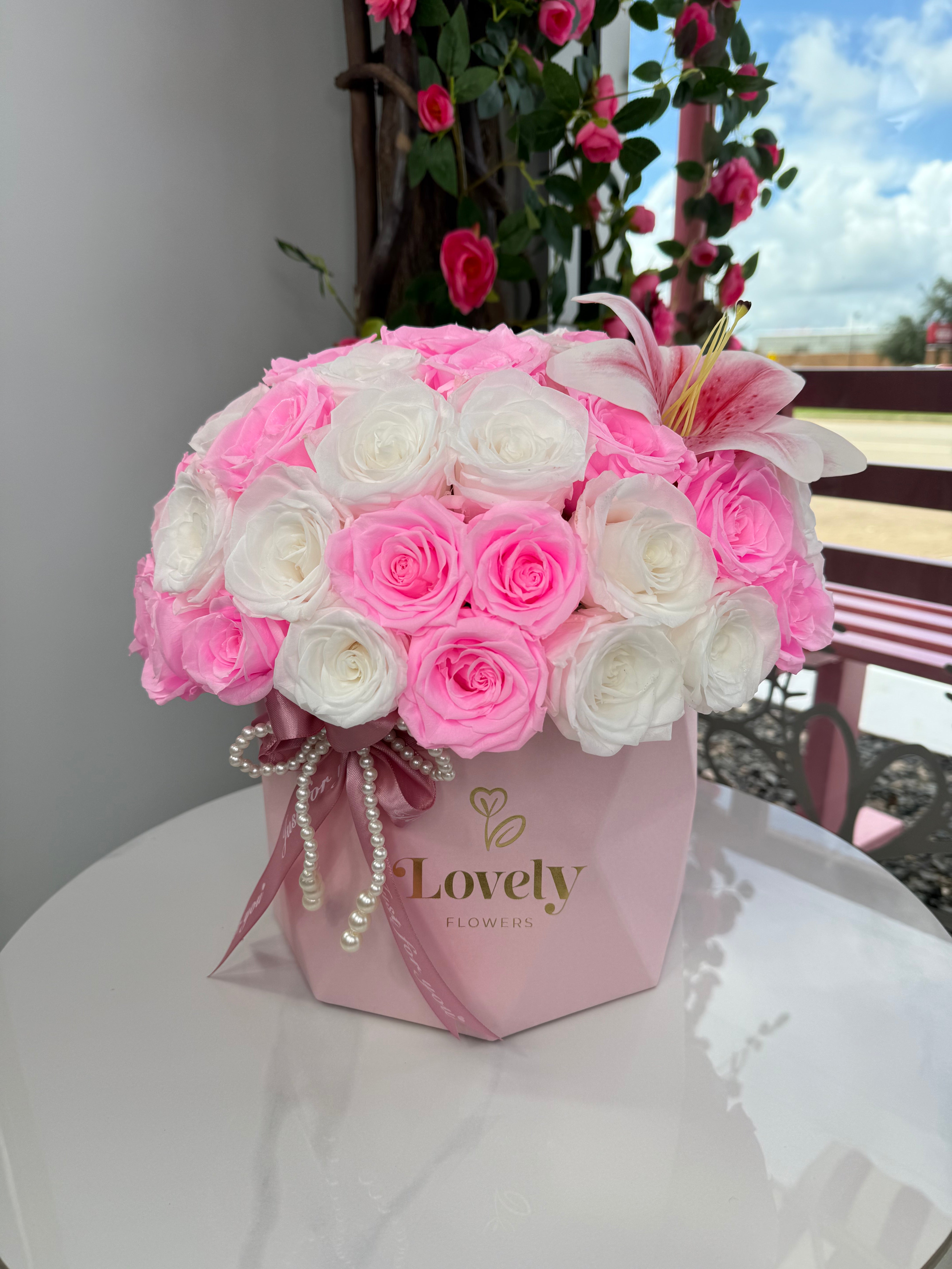 Everlasting Pink Diamonds Box – Lovely Flowers