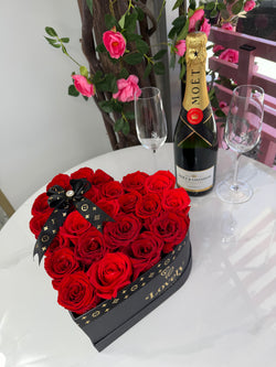 25 Roses Everlasting Rose Heart Box