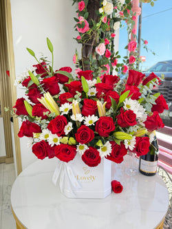 White Corner Box Mix Lilies & White Roses