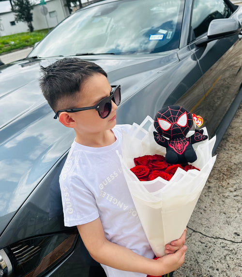 12 Roses + Spiderman