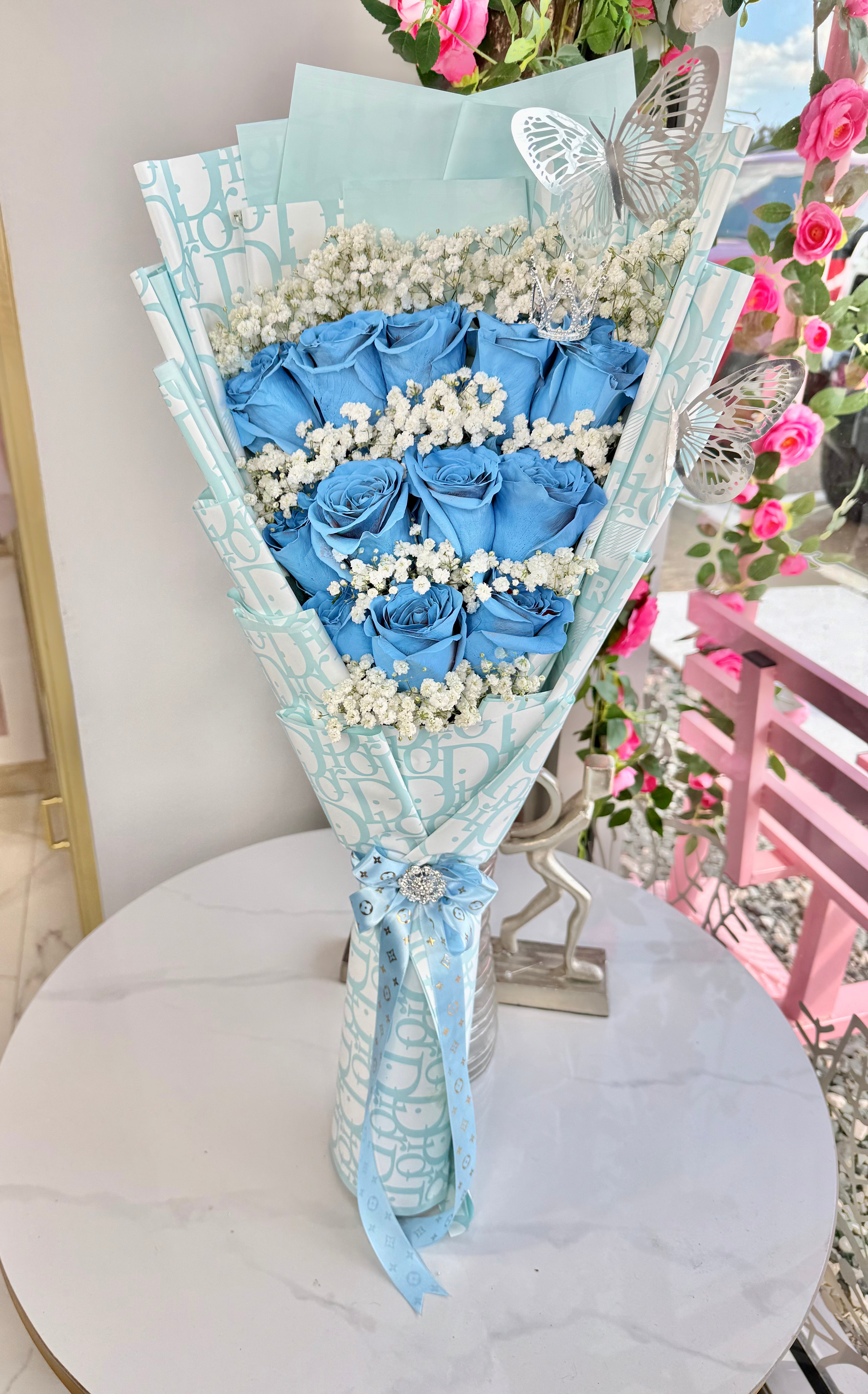 12 Baby Blue Dior Roses