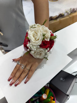 Corsage Red & White