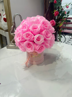 Rosas Eternas Rosadas en Caja Redonda de Lujo