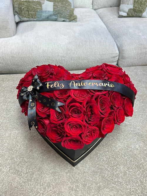 Red Roses in heart shape + heart box