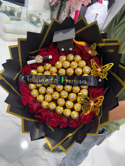 25 Rosas + Corazon Chocolate Graduacion