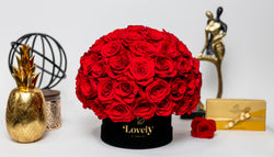 50 Roses Medium Round Box