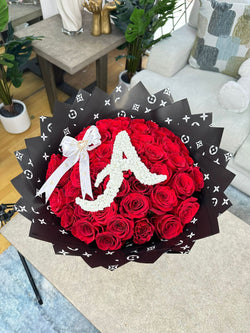 50 Roses + Baby breath lettering