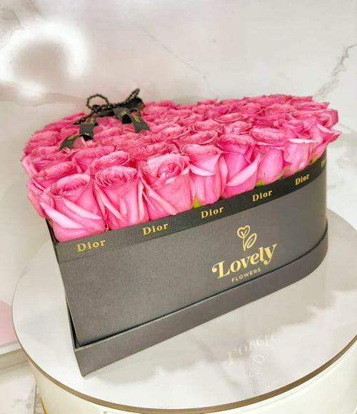 Medium Black Heart Box with 100 Pink Roses
