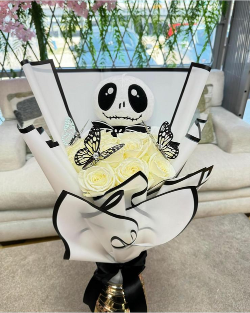 12 Flat White Roses Jack Skellington