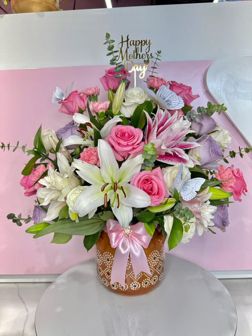 Ollita Barro Rosas, Lirios y Claveles