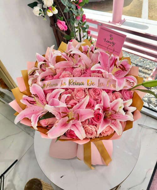 Luxurious pink flower bouquet