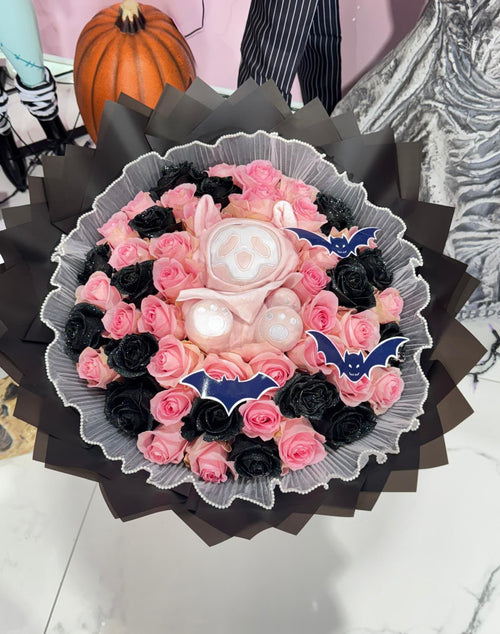 50 Roses Pink & Black + Scream Plush