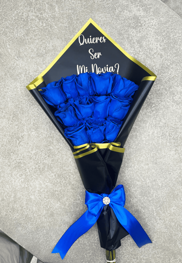 12 Flat blue roses