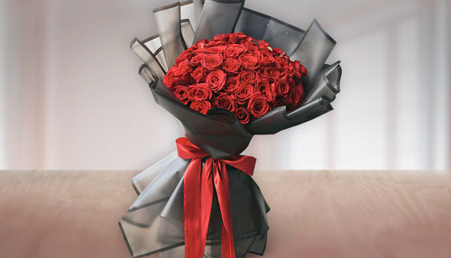 Ramos de cola grande con rosas