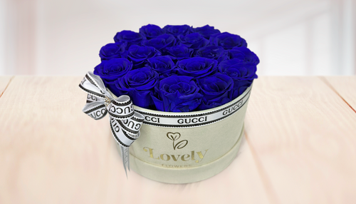 Caja redonda mediana con rosas de la eternidad