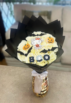 12 Roses Spooky Bouquet Hello Kitty Pumpking