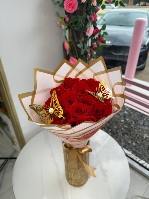 12 Everlasting Roses ~ 12 Rosas Eternas Ramo