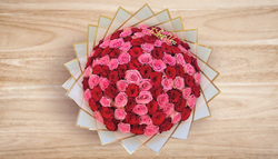 Ramo de 100 rosas